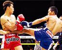 Darb Tewada beats Wanwisade with his sharp elbow in Suek Assawin Dum